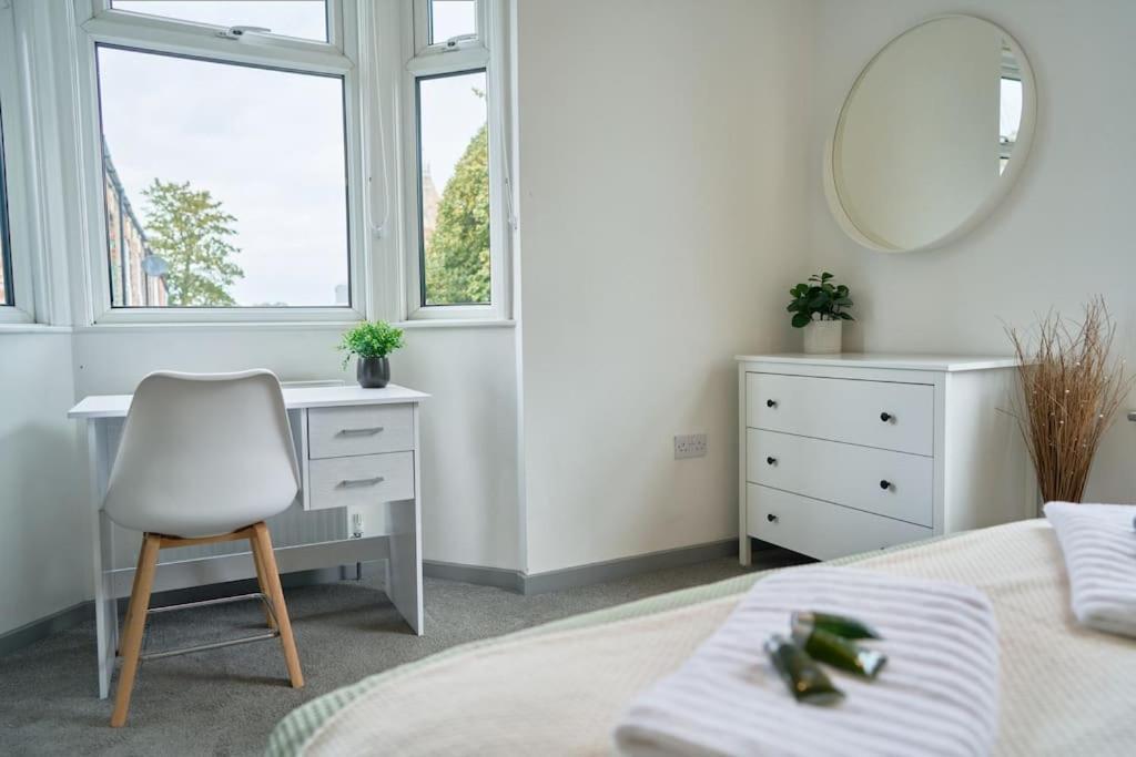 York City Central Apartment And Coffee Shop Bagian luar foto