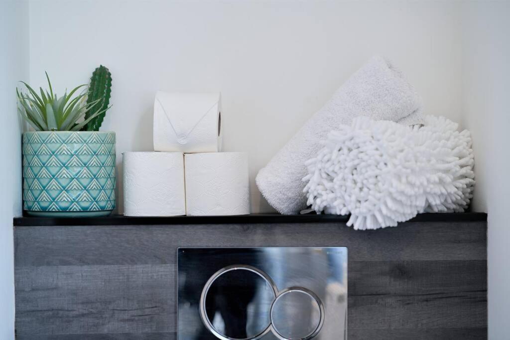 York City Central Apartment And Coffee Shop Bagian luar foto
