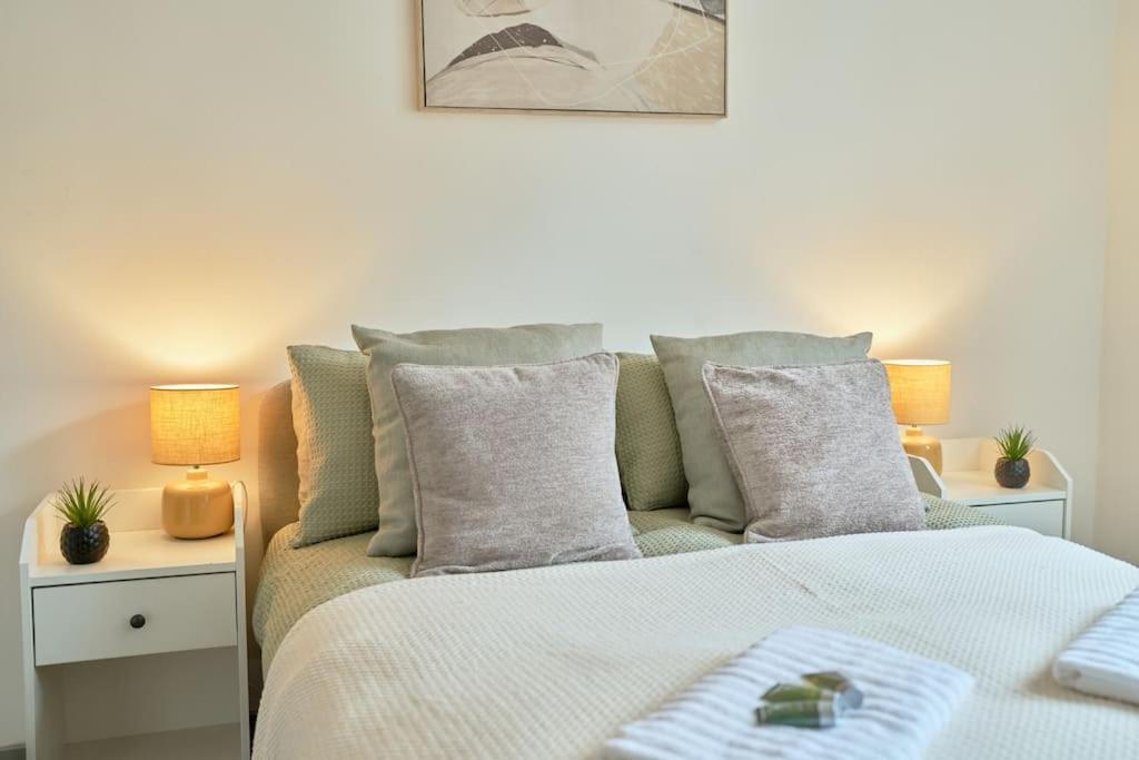 York City Central Apartment And Coffee Shop Bagian luar foto